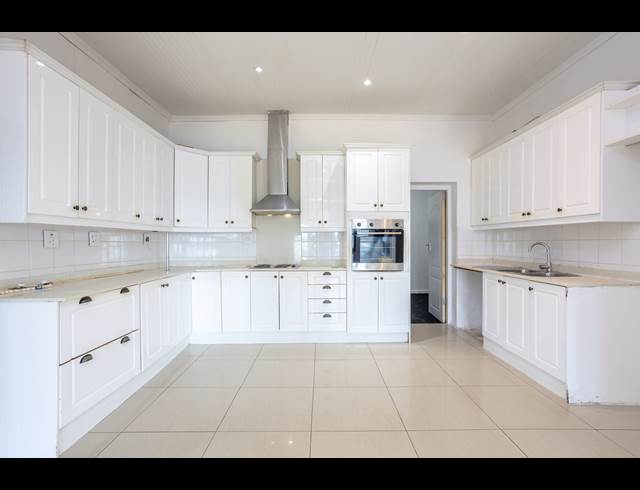 2 BEDROOM FREESTANDING TO LET IN KALK BAY