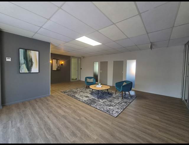 231M² OFFICE TO LET IN HALFWAY HOUSE