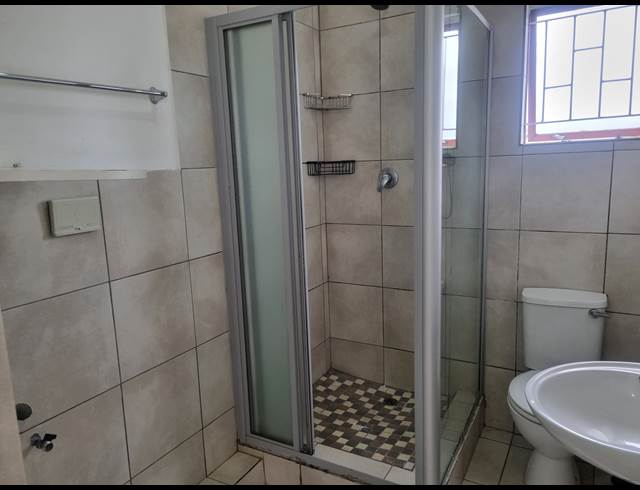 1 BEDROOM APARTMENT TO LET IN UMGENI PARK