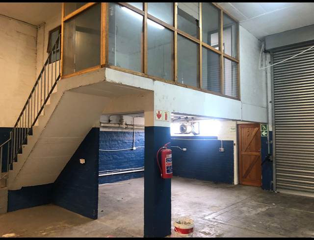 183M² WAREHOUSE TO LET IN SALT RIVER