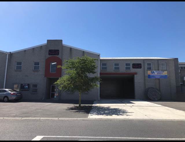 447M² WAREHOUSE TO LET IN SAXENBURG PARK 1