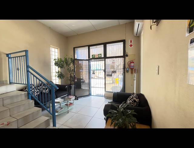 19.64M² OFFICE TO LET IN WILBART