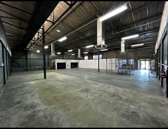 481M² WAREHOUSE TO LET IN KRAMERVILLE