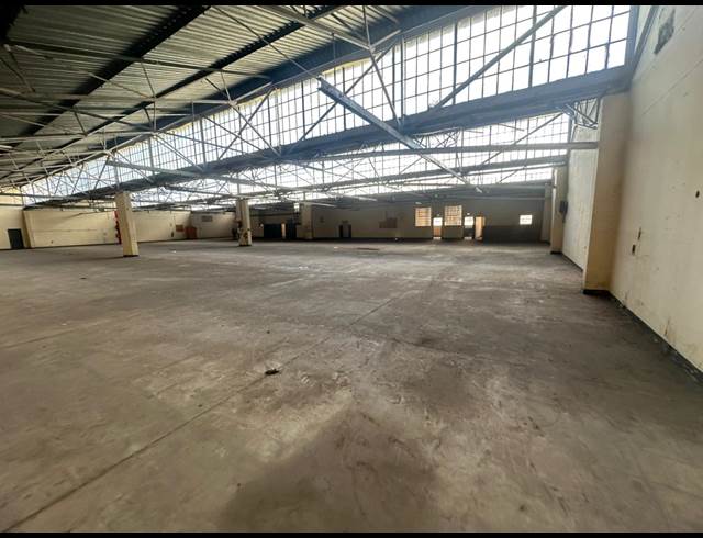 2,663M² WAREHOUSE TO LET IN ELANDSFONTEIN
