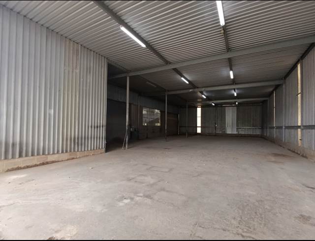 1,540M² WAREHOUSE TO LET IN WESTMEAD