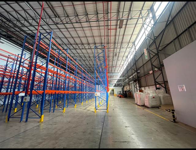 15,503M² WAREHOUSE TO LET IN TUNNEY