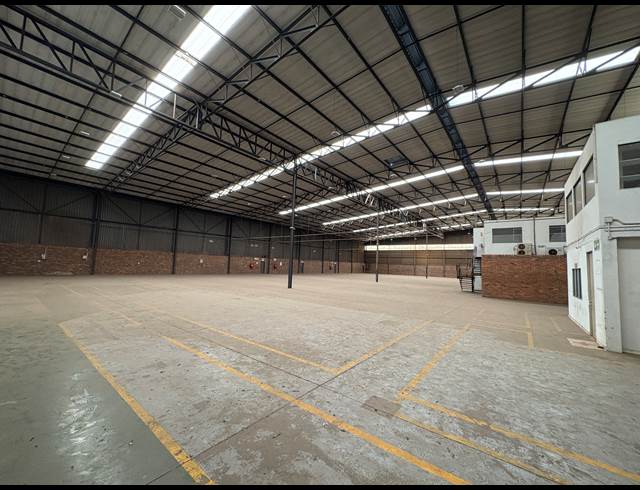 6,560M² WAREHOUSE TO LET IN HUGHES