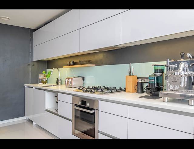 1 BEDROOM APARTMENT TO LET IN WATERFRONT