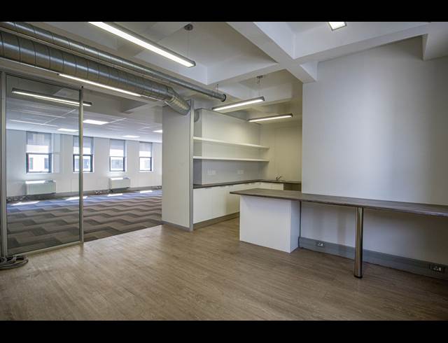 316M² OFFICE TO LET IN FORESHORE