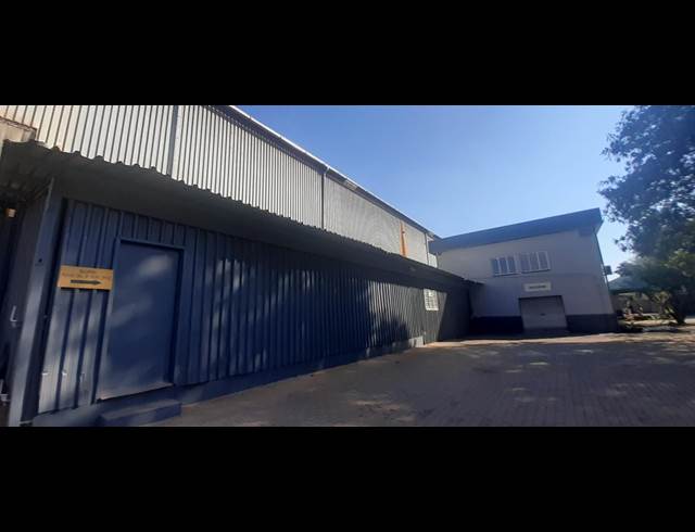 6,000M² WAREHOUSE TO LET IN WALTLOO