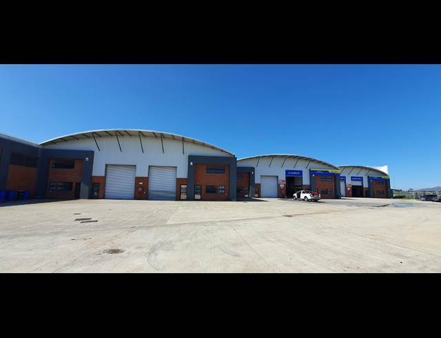 2,690M² WAREHOUSE TO LET IN AIRPORT INDUSTRIA