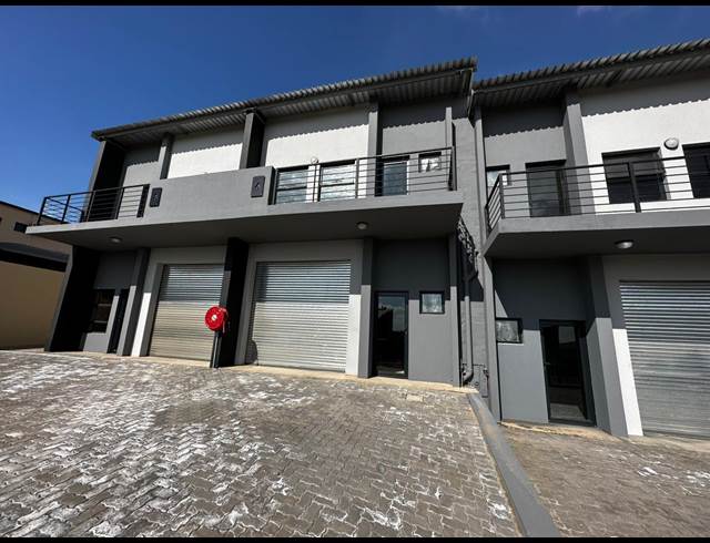 123M² WAREHOUSE TO LET IN CLAYVILLE