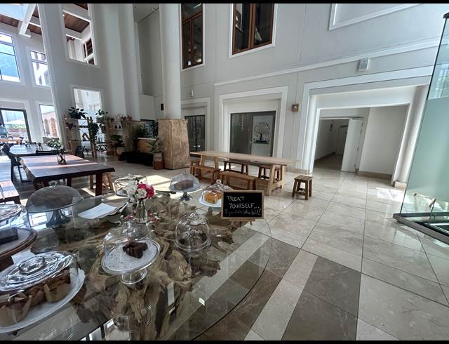 214M² OFFICE TO LET IN NEWLANDS