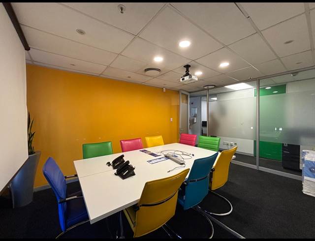 1,523M² OFFICE TO LET IN SOMERSET PARK