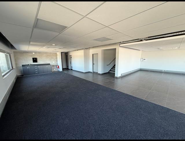 2,945M² WAREHOUSE TO LET IN BLACKHEATH INDUSTRIAL