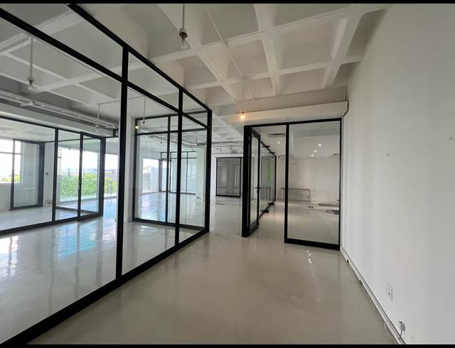 208M² OFFICE TO LET IN ILLOVO