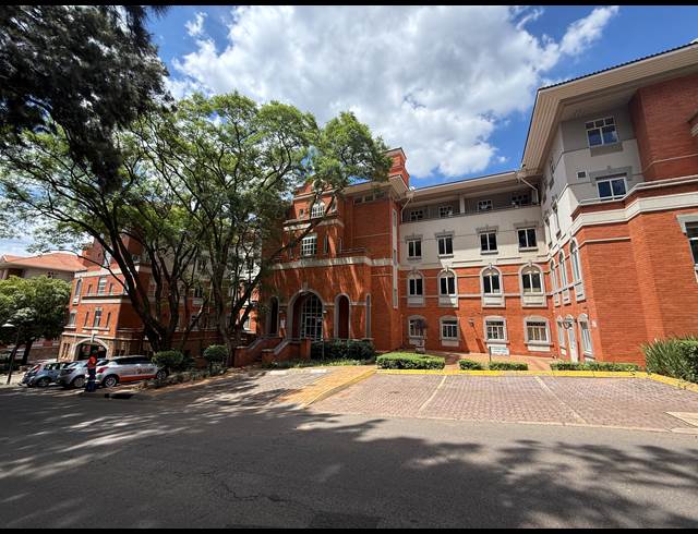 376M² OFFICE TO LET IN HOUGHTON ESTATE