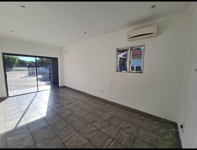 24M² BUSINESS CENTRE RENTED IN VANDERBIJLPARK SW 5