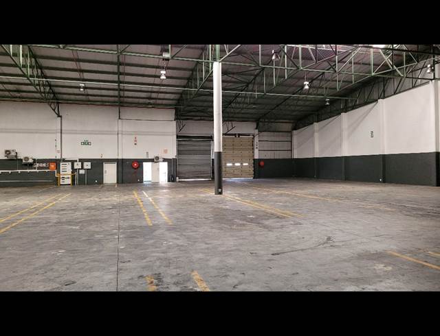 2,224M² WAREHOUSE TO LET IN EPPING INDUSTRIAL