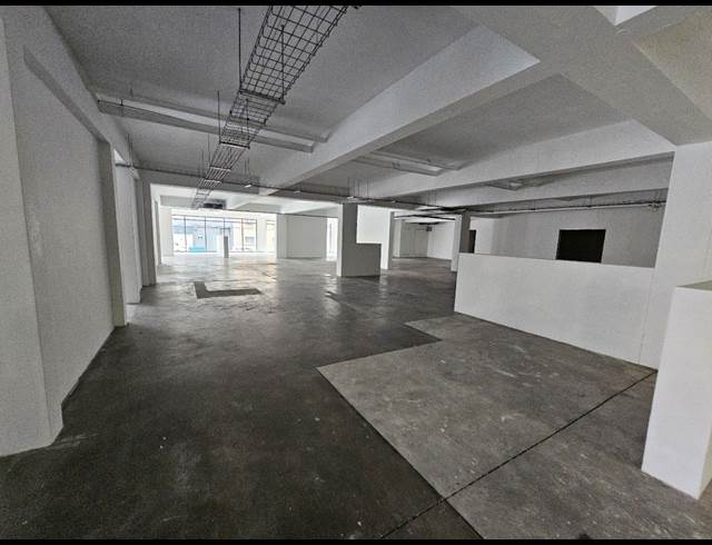 496M² RETAIL TO LET IN WOODSTOCK