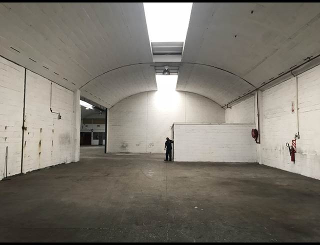 1,003M² FACTORY TO LET IN BEACONVALE