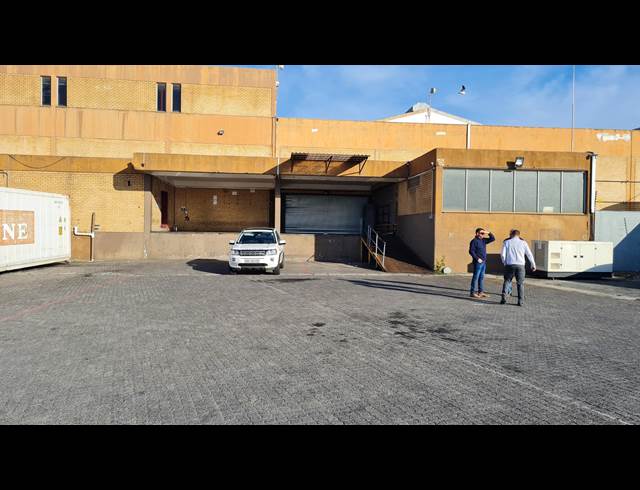 6,220M² WAREHOUSE TO LET IN DIEP RIVER