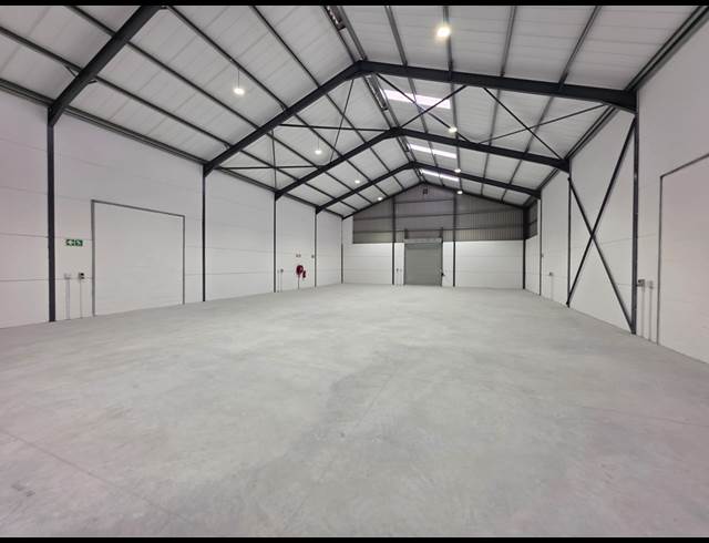 577M² WAREHOUSE TO LET IN FIRGROVE