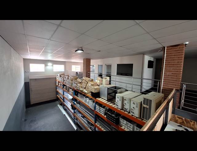 300M² WAREHOUSE TO LET IN KYA SANDS