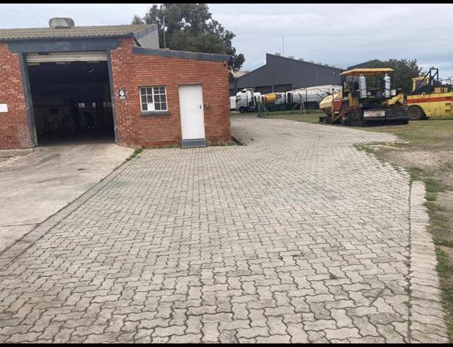 INDUSTRIAL PROPERTY TO RENT IN DEAL PARTY