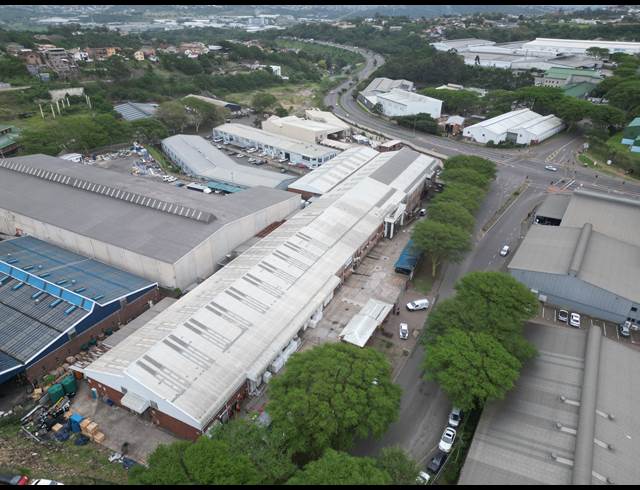 8,000M² WAREHOUSE TO LET IN BRIARDENE