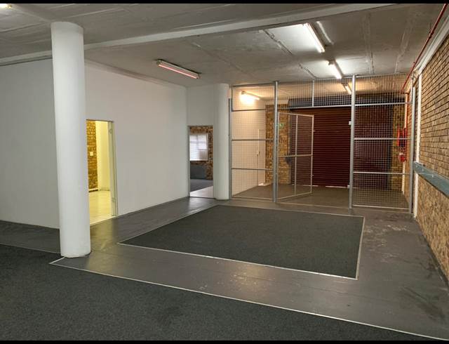 129M² WAREHOUSE TO LET IN STRIJDOMPARK