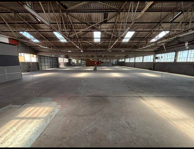 3,369M² WAREHOUSE TO LET IN EPPING INDUSTRIAL