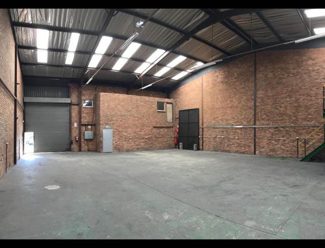 466M² WAREHOUSE RENTED IN STRIJDOMPARK