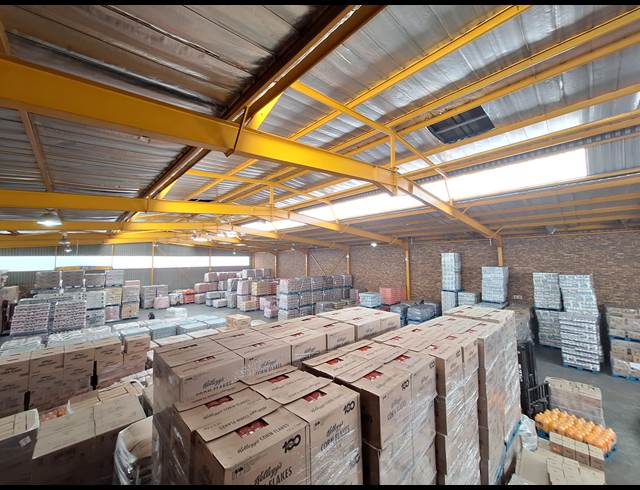 1,300M² WAREHOUSE TO LET IN ROBERTVILLE