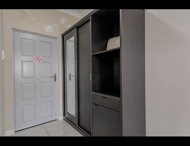 16 BEDROOM GUEST HOUSE TO LET IN BROADACRES