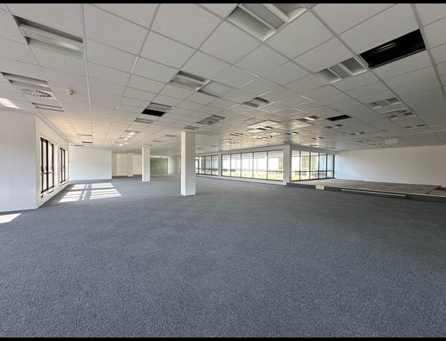 646M² OFFICE TO LET IN SANDTON CENTRAL