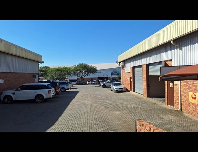 206M² OFFICE TO LET IN RIVERSIDE PARK