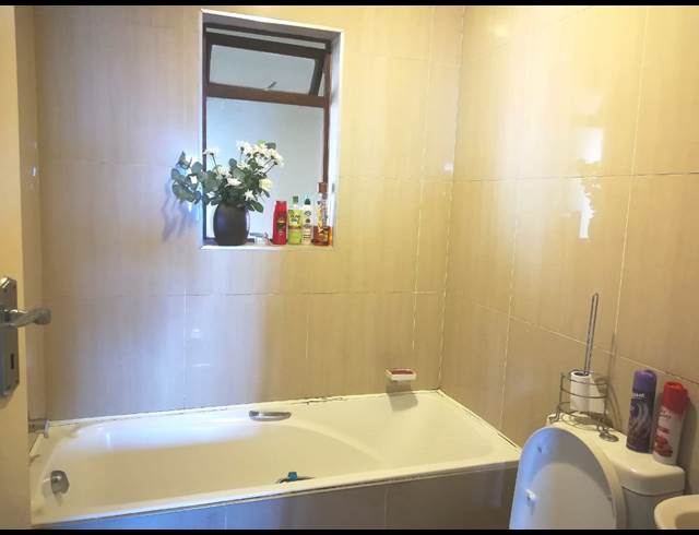 2 bed property to rent in MONTCLAIR