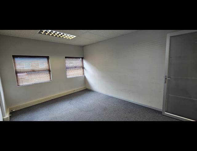 252M² OFFICE TO LET IN NELSPRUIT EXT 1