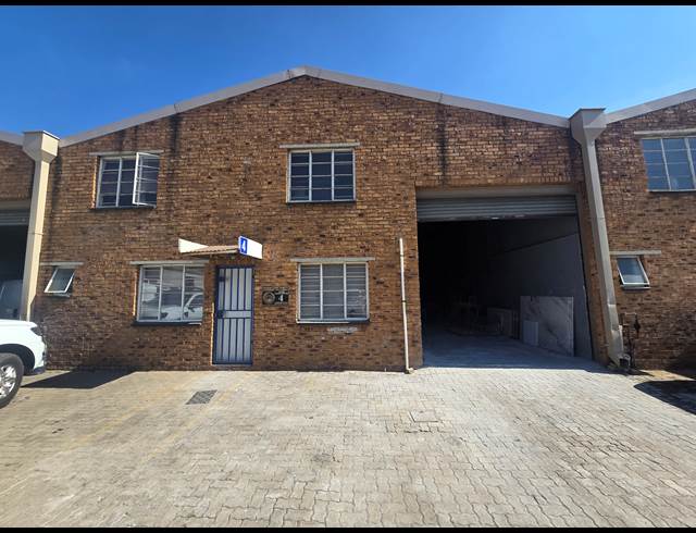 264M² WAREHOUSE TO LET IN ANDERBOLT
