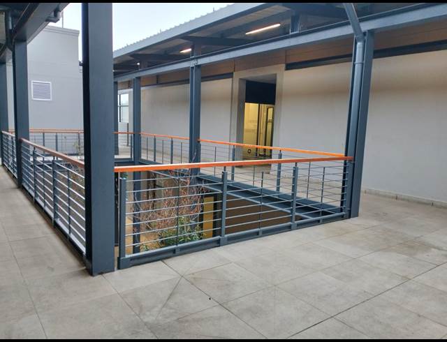 156M² OFFICE TO LET IN DURBANVILLE CENTRAL