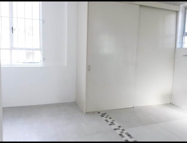 2 bed property to rent in WOODSTOCK