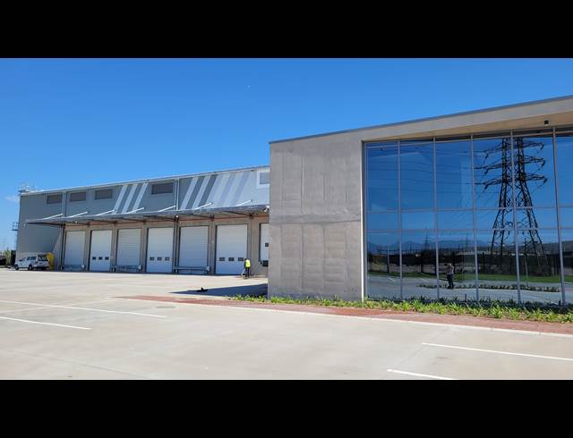 4,375M² WAREHOUSE TO LET IN BLACKHEATH INDUSTRIAL