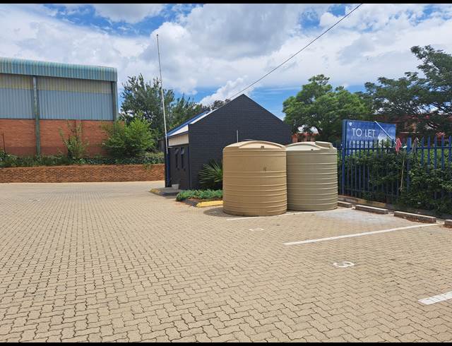 994M² FACTORY TO LET IN KYA SANDS