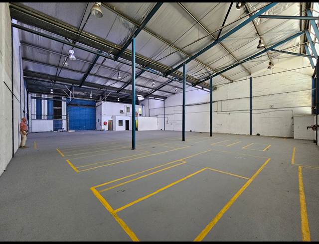 759M² WAREHOUSE TO LET IN BELLVILLE SOUTH
