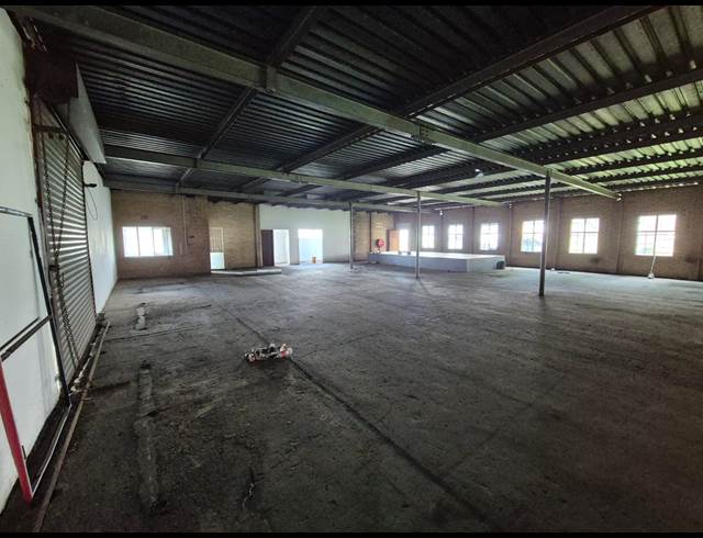 1,200M² WAREHOUSE TO LET IN WADEVILLE