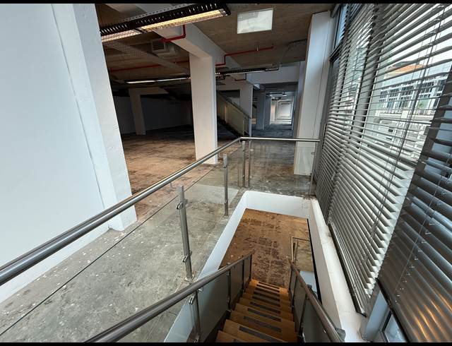 352M² OFFICE TO LET IN ROSEBANK
