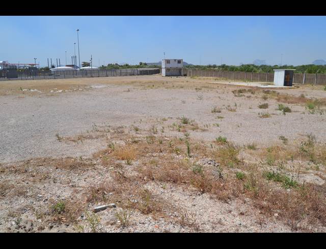 6,536M² VACANT LAND TO LET IN PAROW INDUSTRIAL