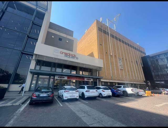 698M² OFFICE TO LET IN ROSEBANK