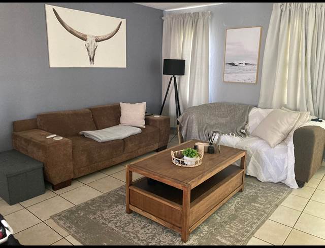 2 Bedroom townhouse in Meyersdal